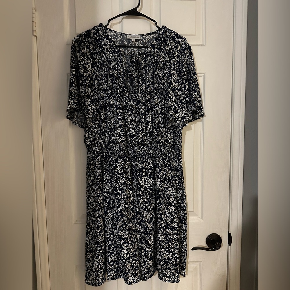 Luxology Navy Blue with White Floral Pattern Dress
